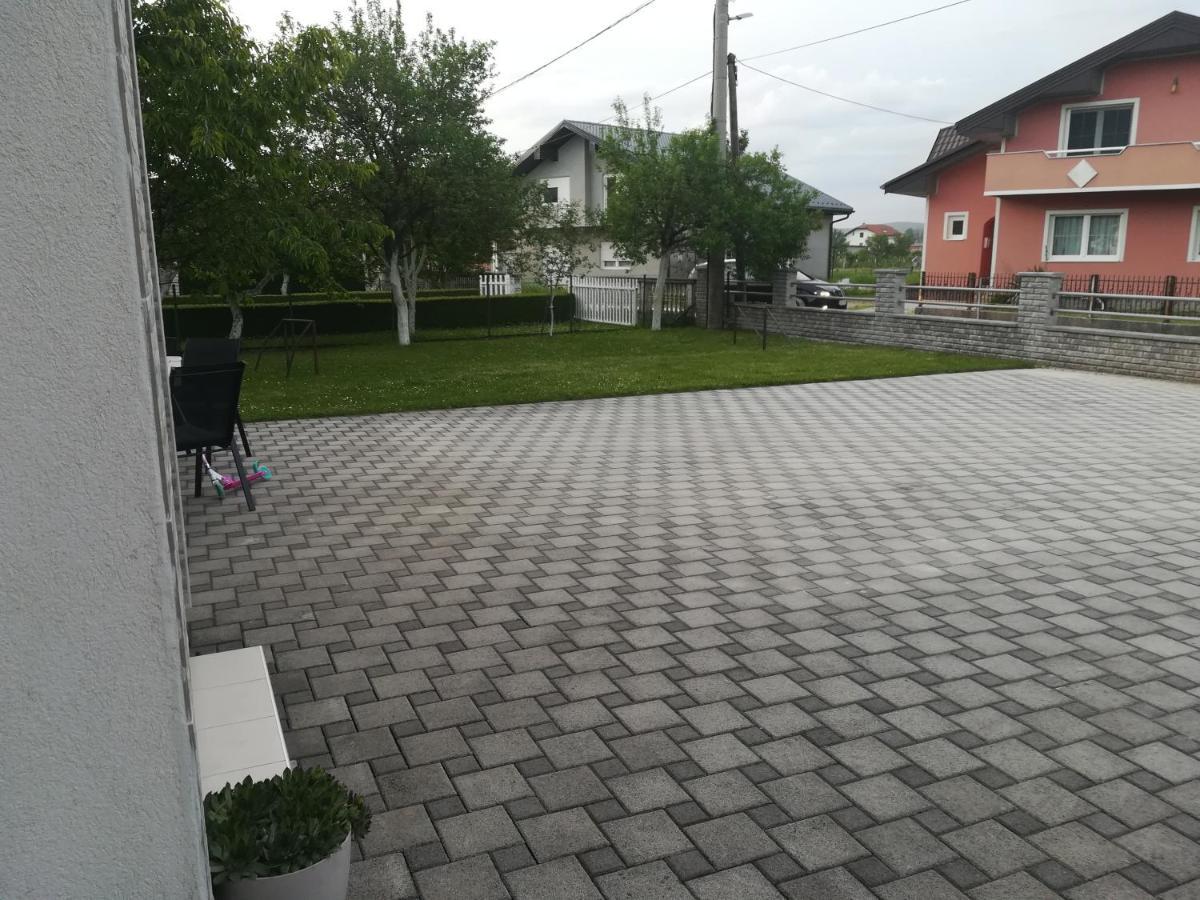 Bihać Meri Rooms מראה חיצוני תמונה